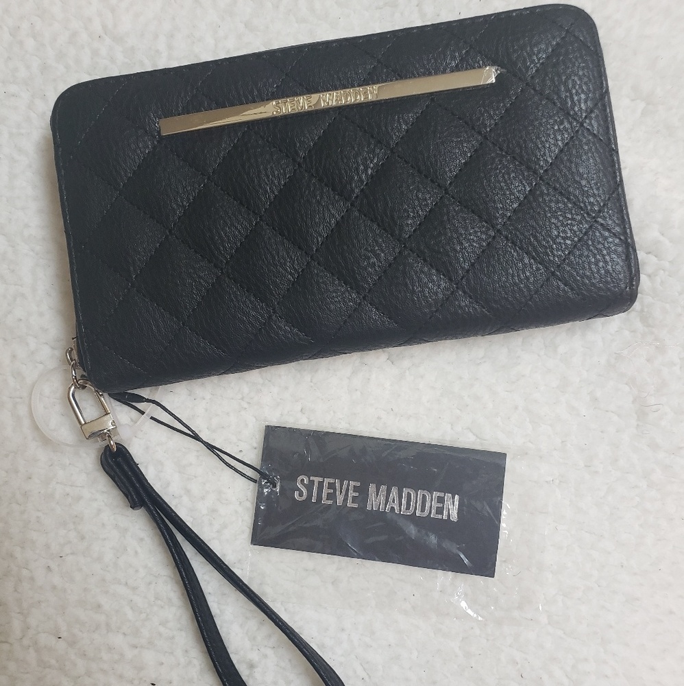Steve madden black bzipo wallet